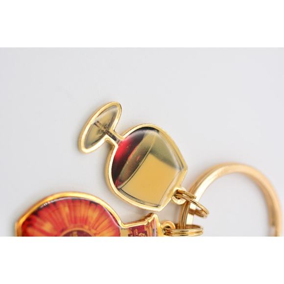 REMY MARTIN XO Charm Keychain Special Cognac Mini Bottle Gold Key Holder BinA16 - Picture 3 of 12